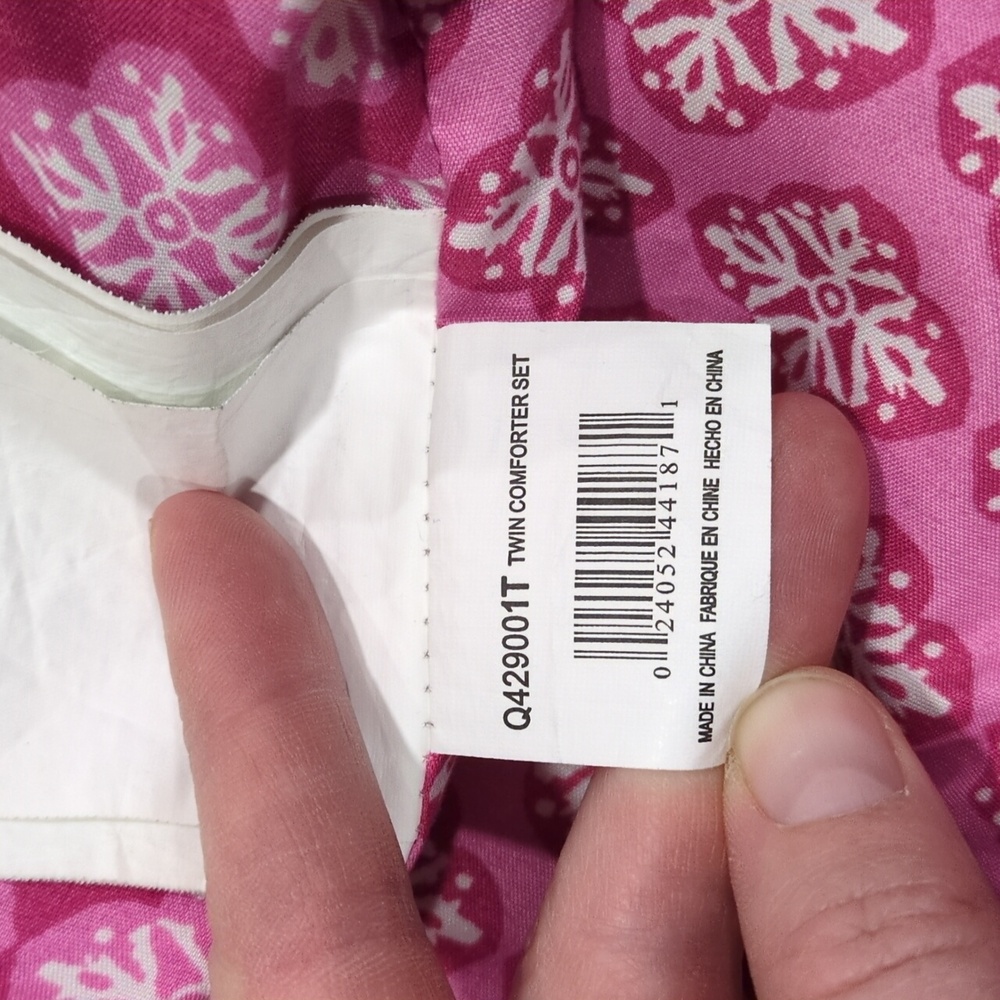 Meghana Twin comforter & standard sham with matching curtains - Picture 7 of 14